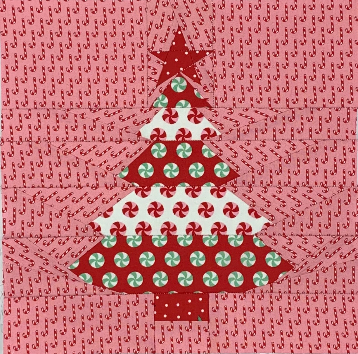 Christmas tree quilt , pillowcase pattern, cusion cover pattern ...